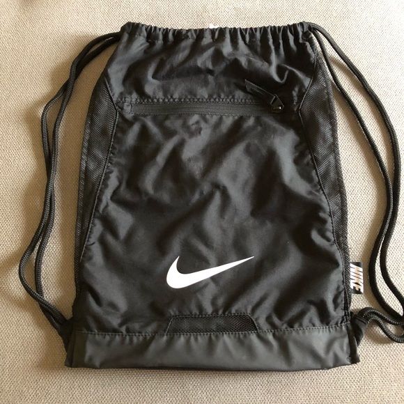 nike alpha drawstring bag